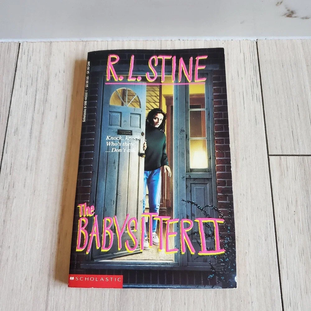 Vintage Babysitter II R.L. Stine 1991 Paperback Scholastic YA Horror Black